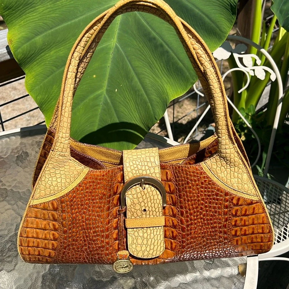 Vintage Brahmin toasted almond /cream Sophie bag. leather, alligator ๐ print. - Picture 1 of 12